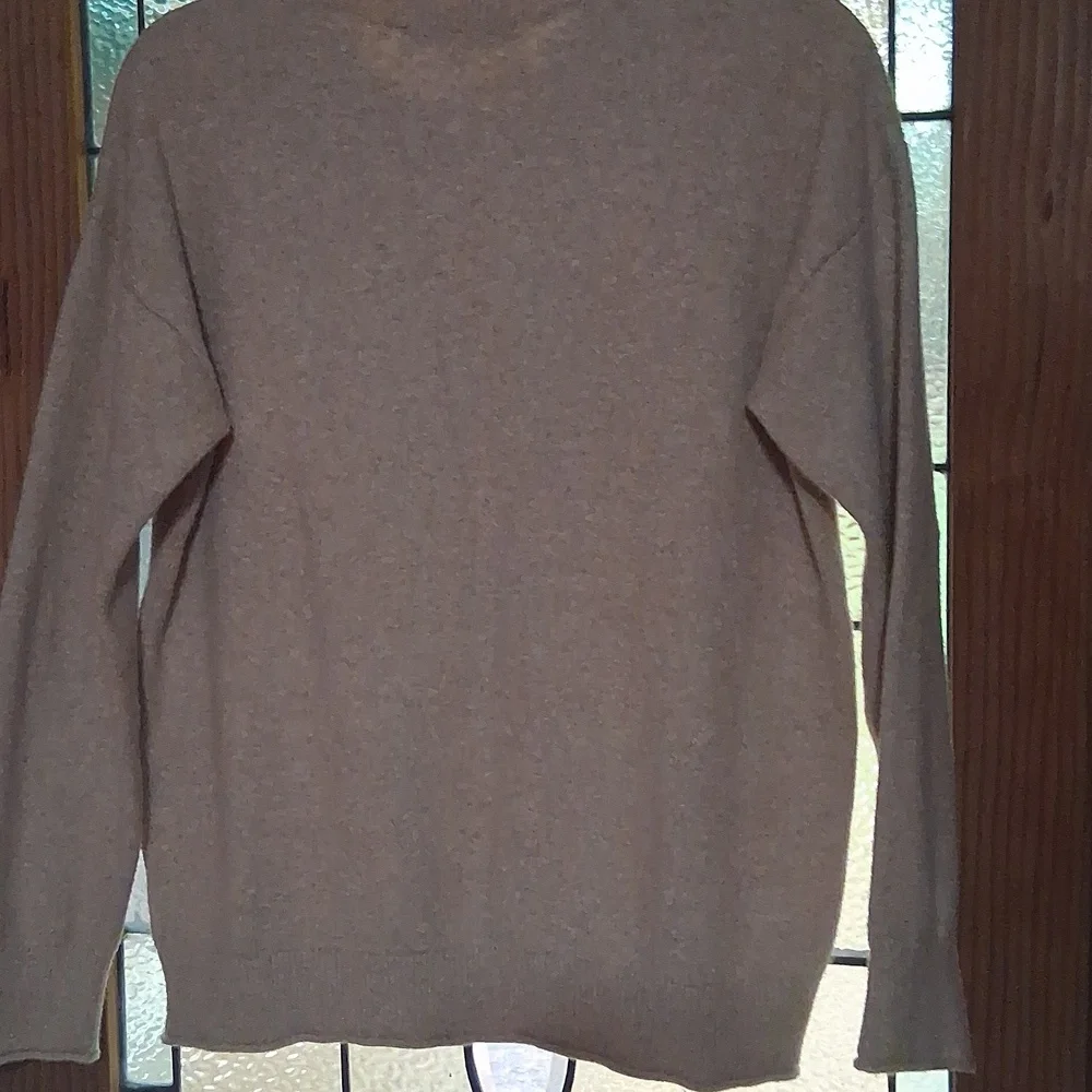 LOFT Beige Sweater with Stag Design - Picture 4 of 4